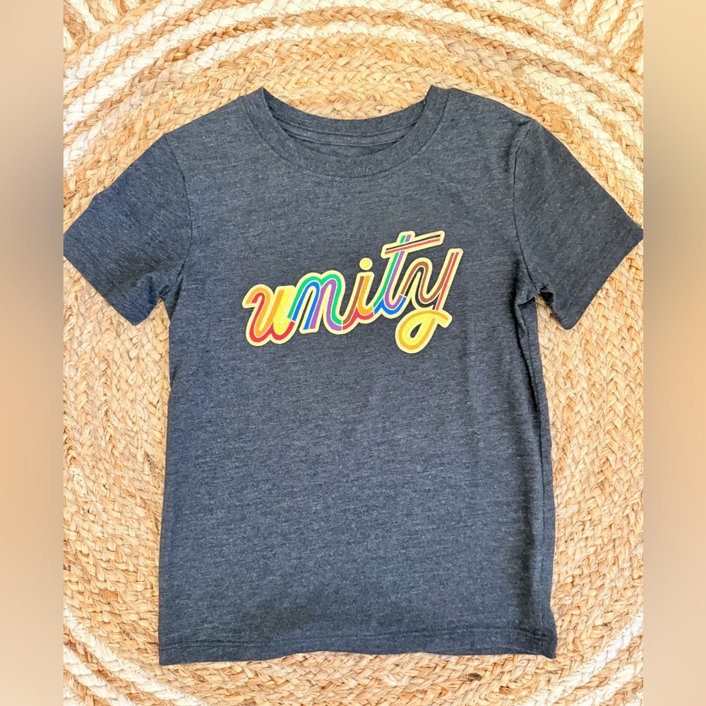 🌾 Cat & Jack Gray Short Sleeve Tee Essential Comfort